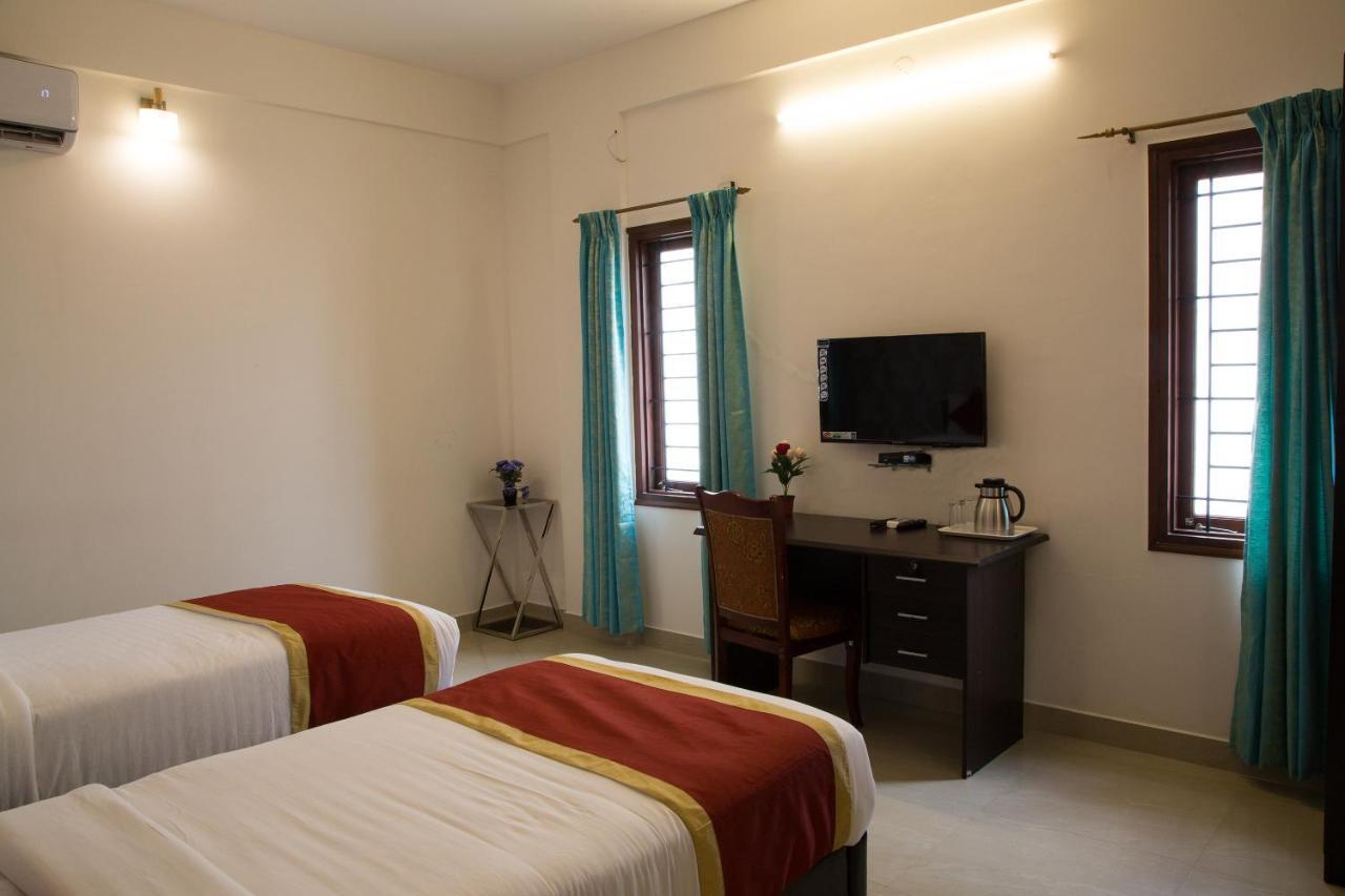 Oyo 8737 King Suites Bangalore Exterior photo